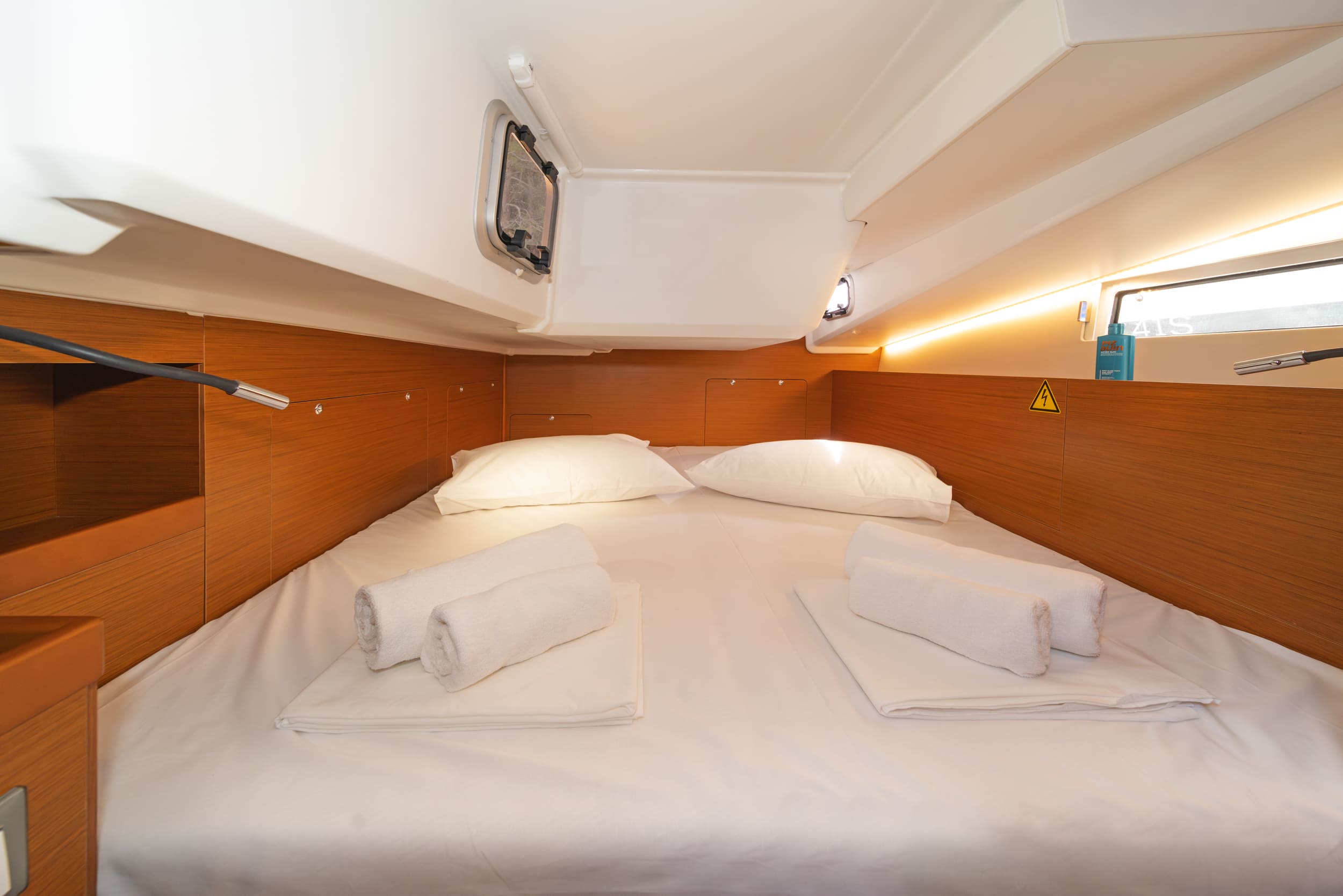 Sun Odyssey 490 - 5 + 1 cab. — photo 16