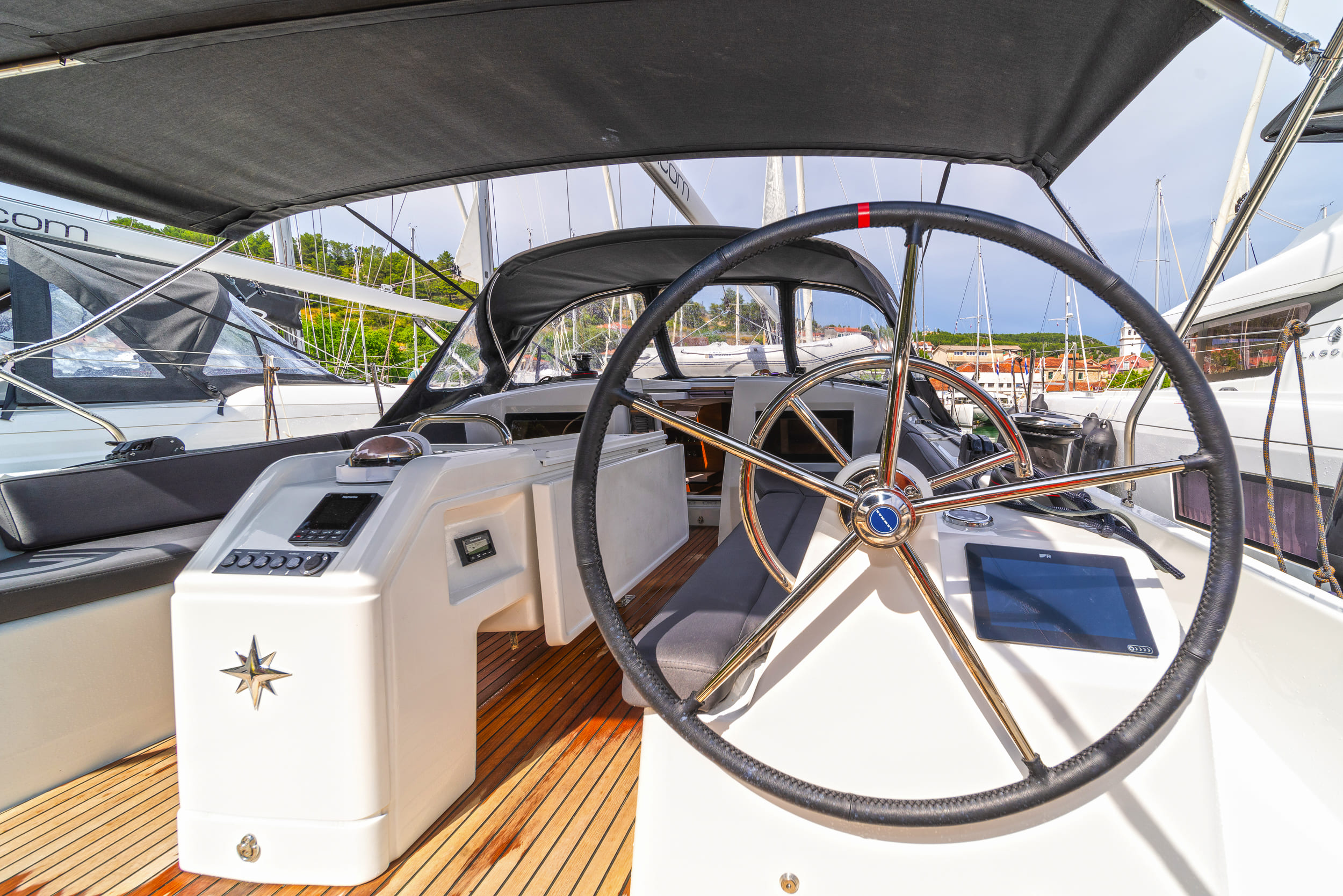 Sun Odyssey 410 - 3 cab. — photo 8