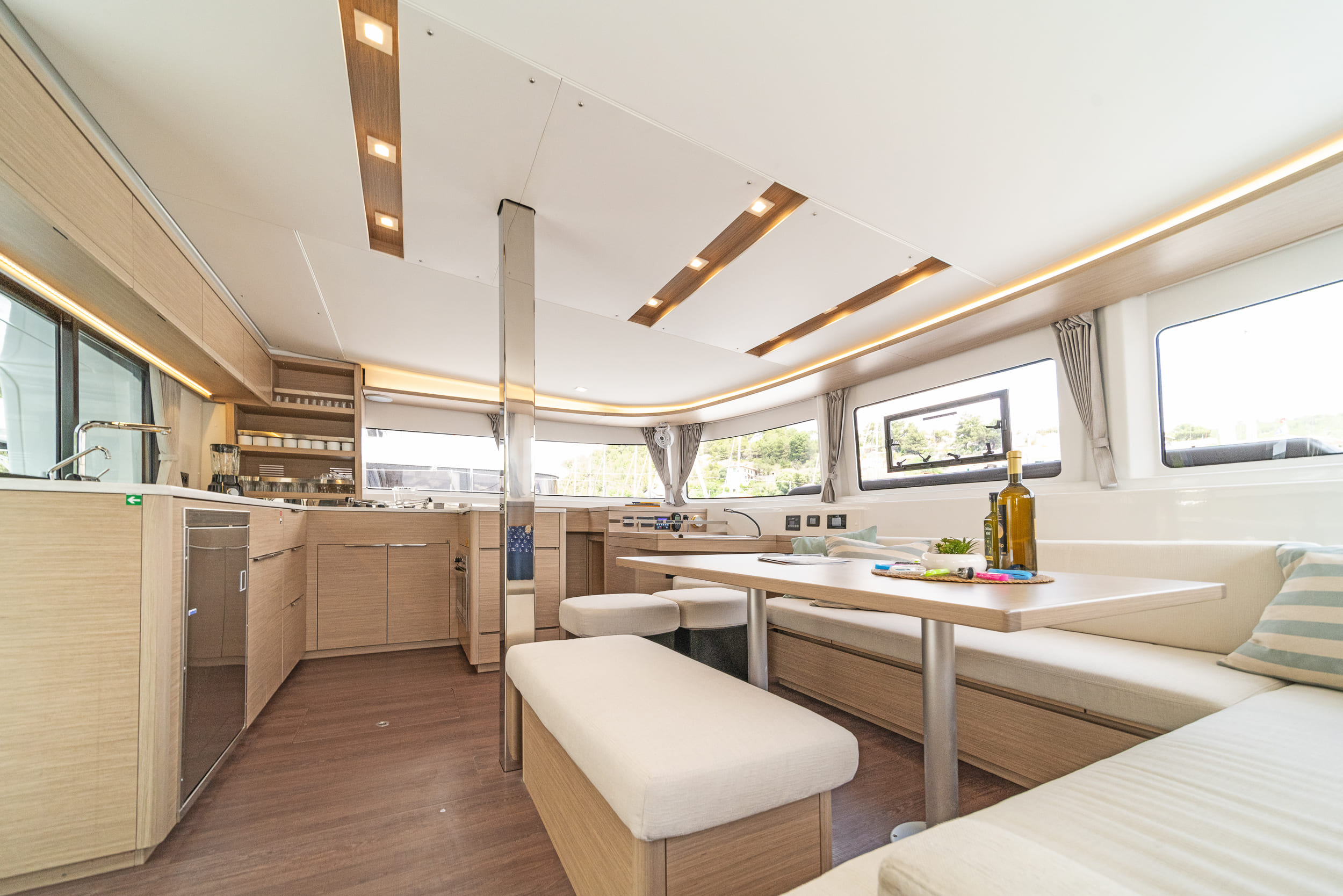 Lagoon 46 - 4 + 2 cab. — photo 12