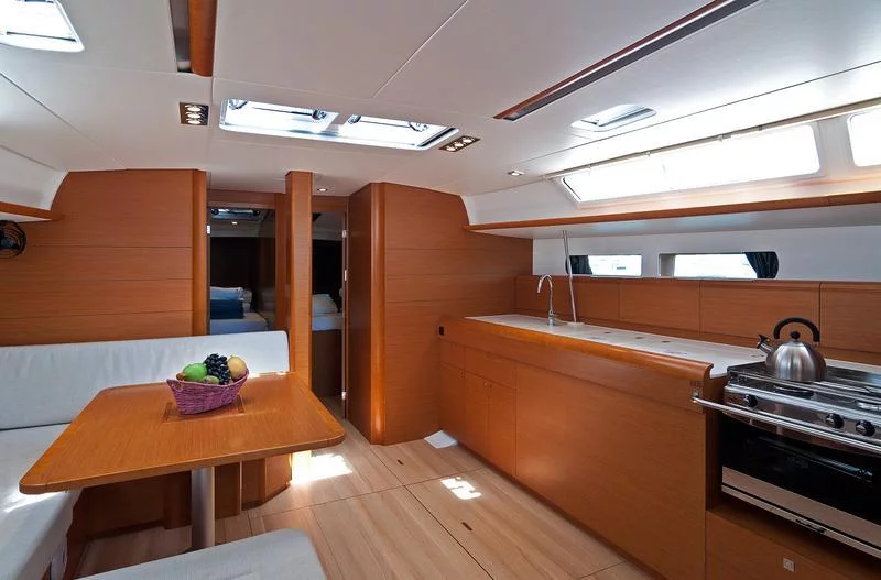Sun Odyssey 469 (South Kiss)  - 13
