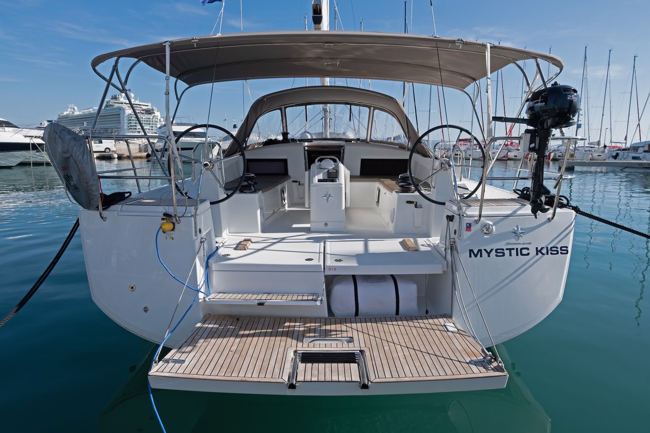 Photo #3 - Sun Odyssey 490 - 4 + 1 cab. (Mystic Kiss) in Split - 37150