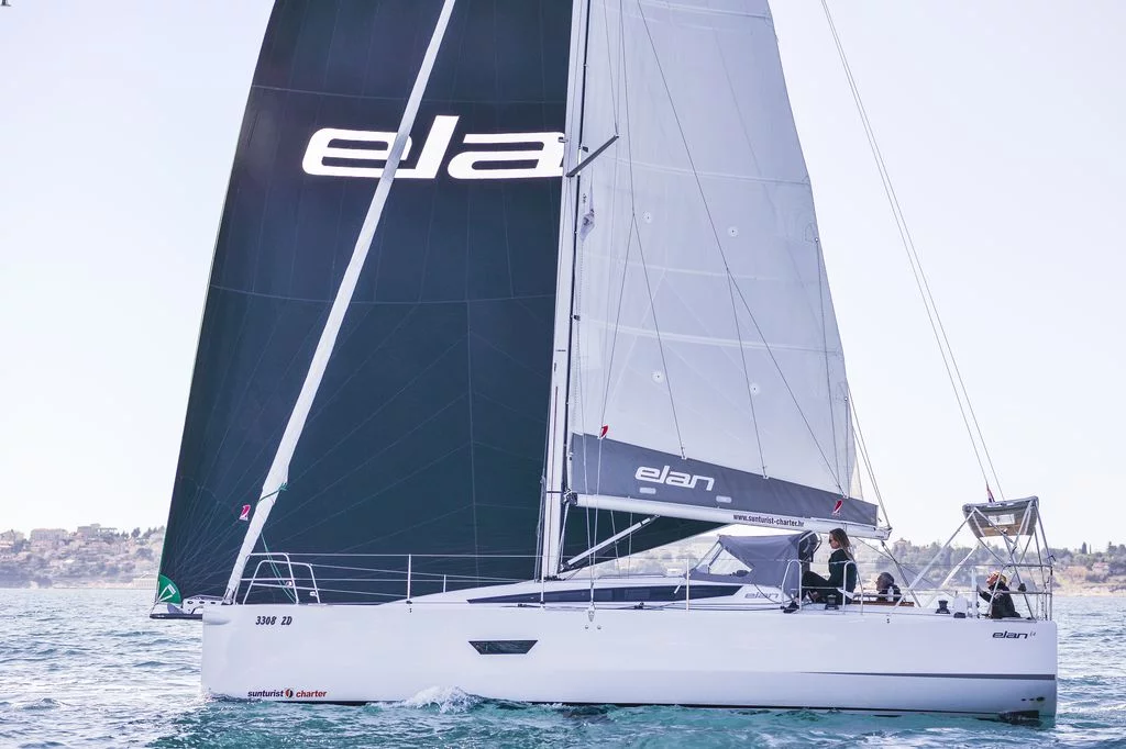 Elan E4 (Cooper)  - 6