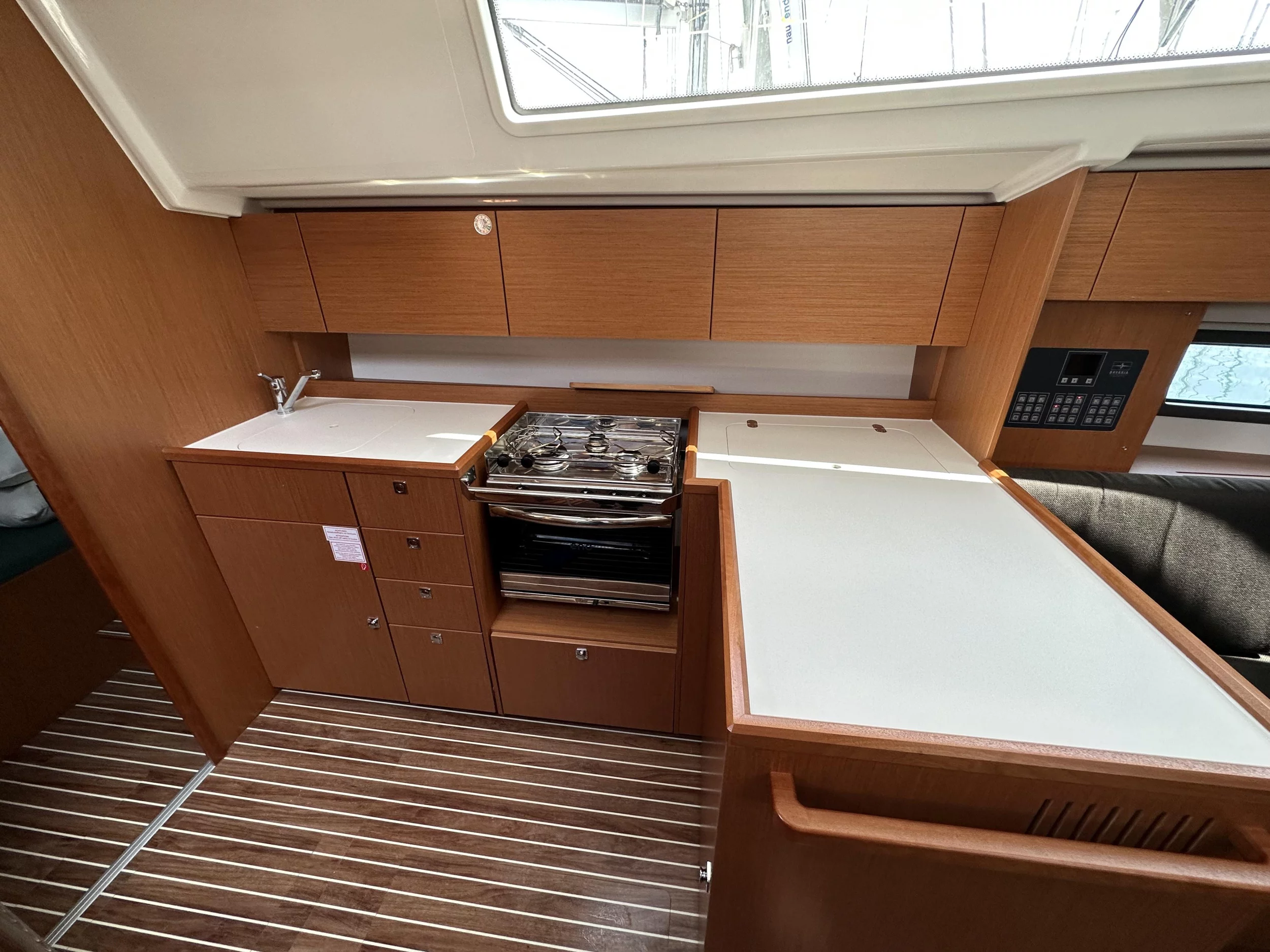 Bavaria C42 (Leopard)  - 6