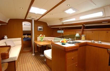 Sun Odyssey 42i (Black Pearl)  - 2