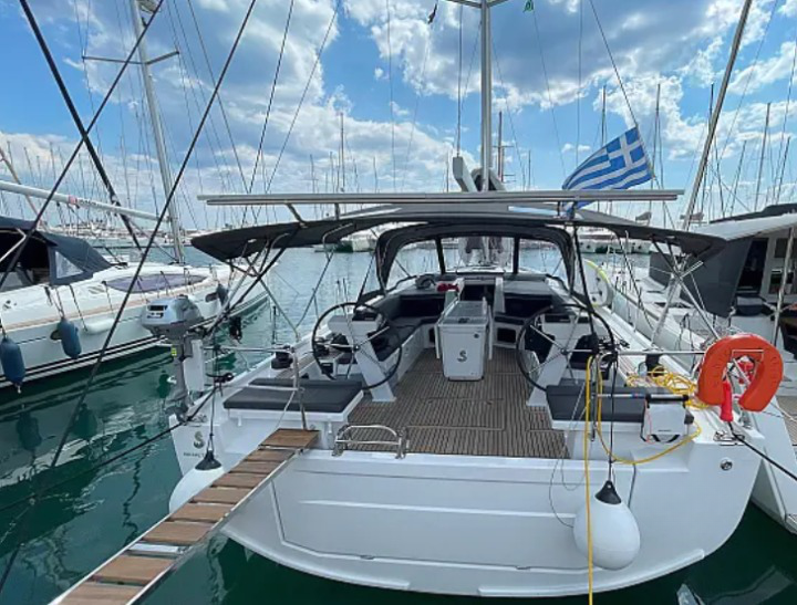 Photo #3 - Oceanis 51.1 - 5 + 1 cab. (Glafki) en Athènes - 37217