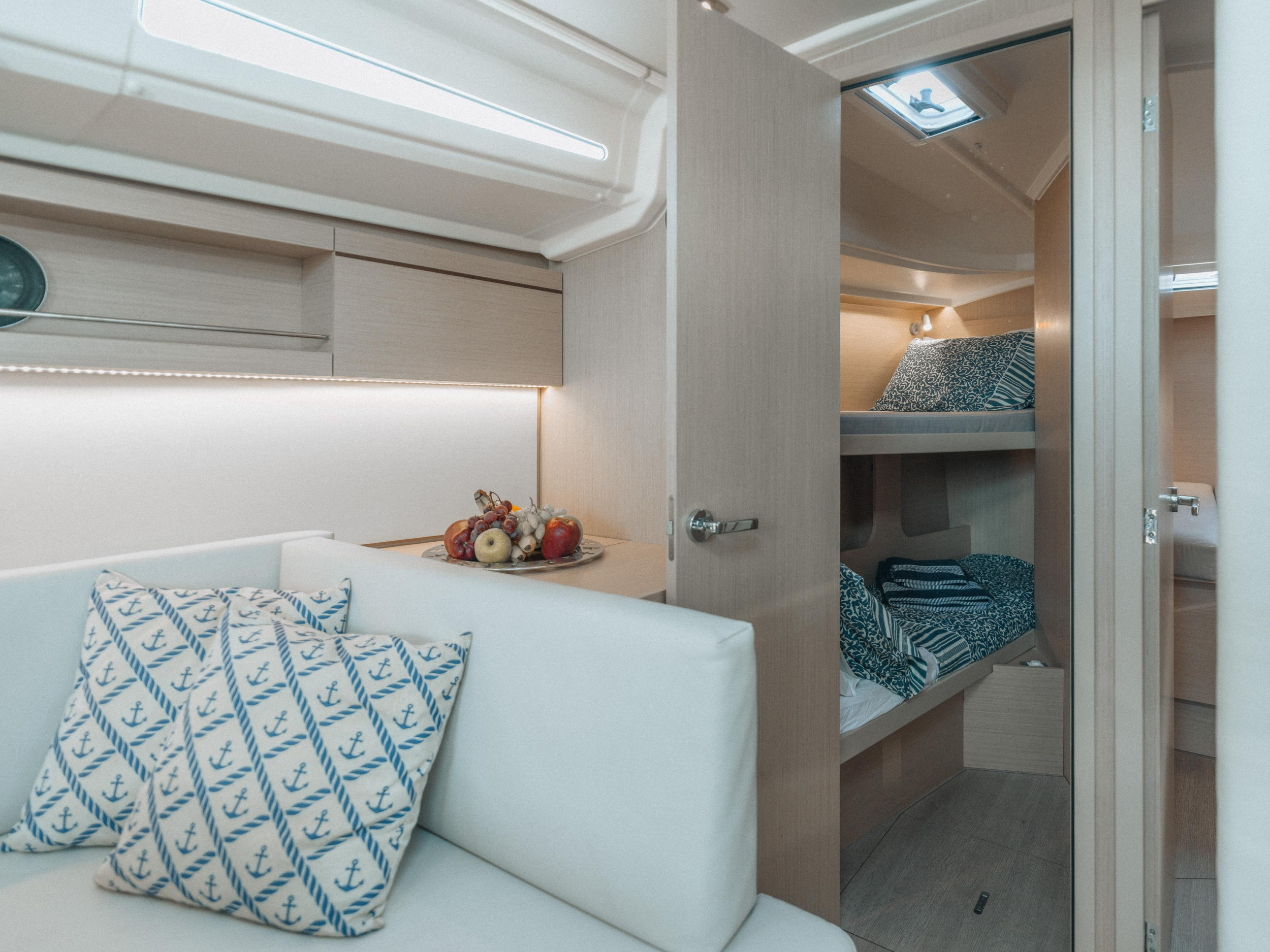 Photo #13 - Oceanis 40.1 (Neda) en Athènes - 37218