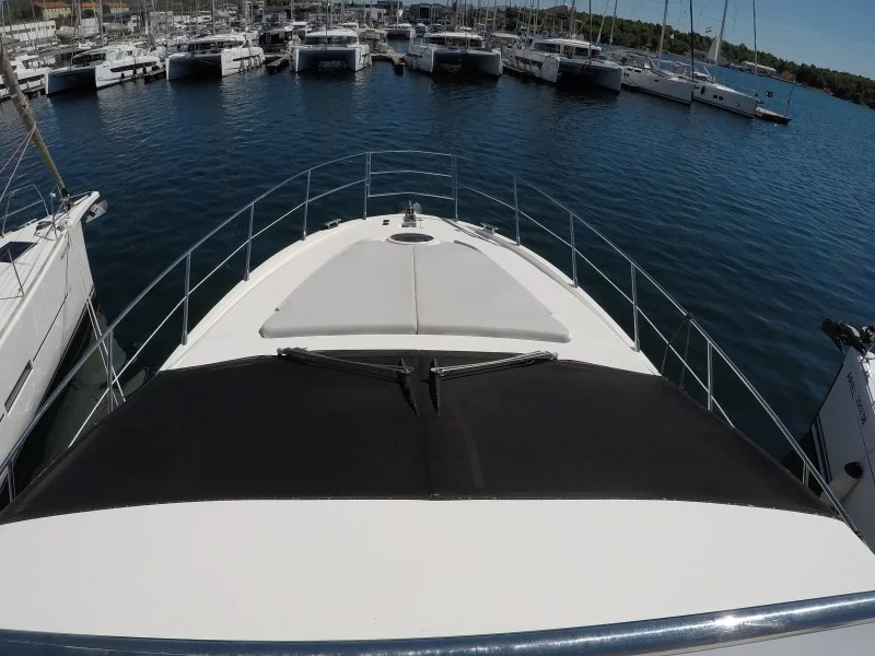 Azimut 47 (Luma)  - 9