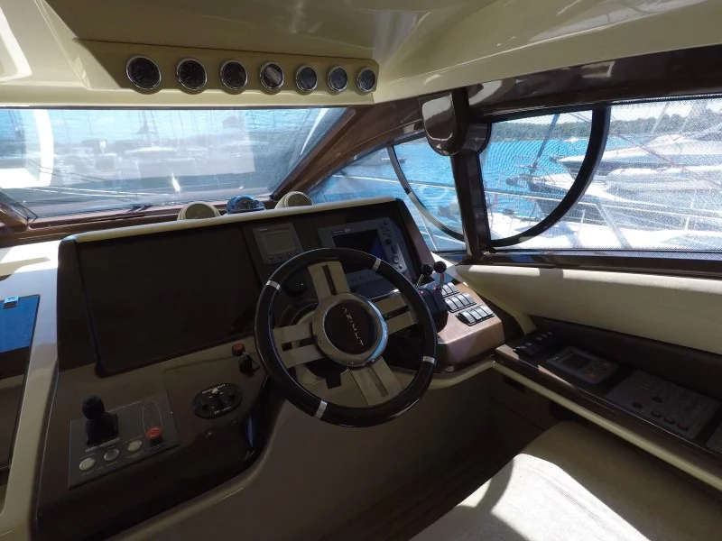 Azimut 47 (Luma)  - 13