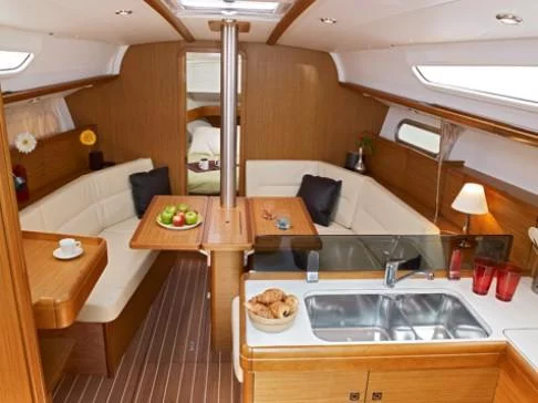Sun Odyssey 36i (Billis)  - 3