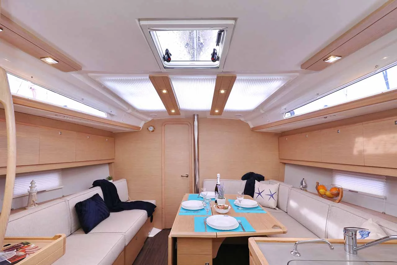 Dufour 390 (Free Spirit)  - 9