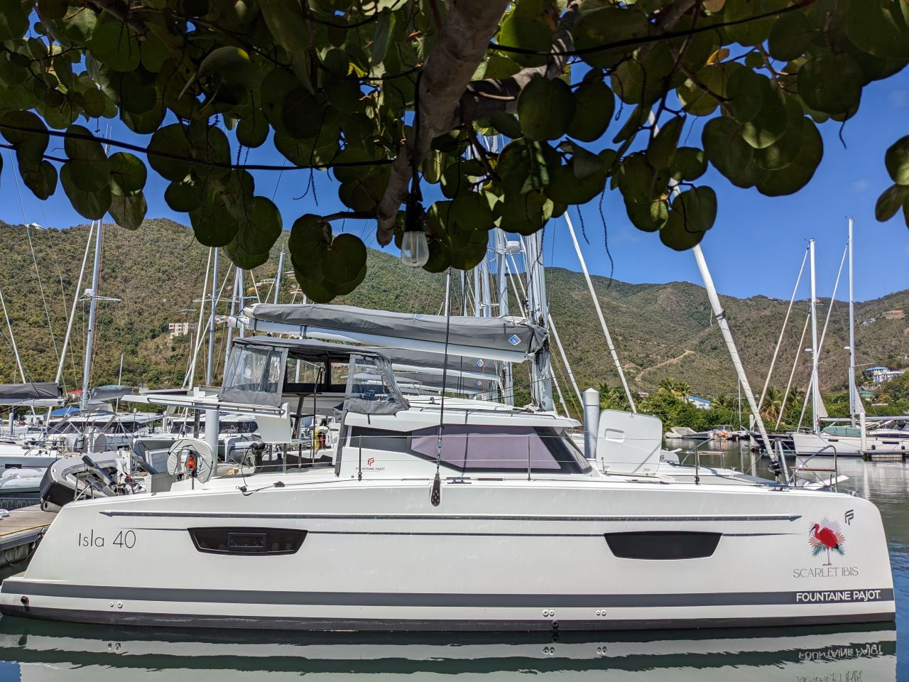 Photo #1 - Fountaine Pajot Isla 40 - 3 cab. (Scarlet Ibis) in Nanny Cay - 37358