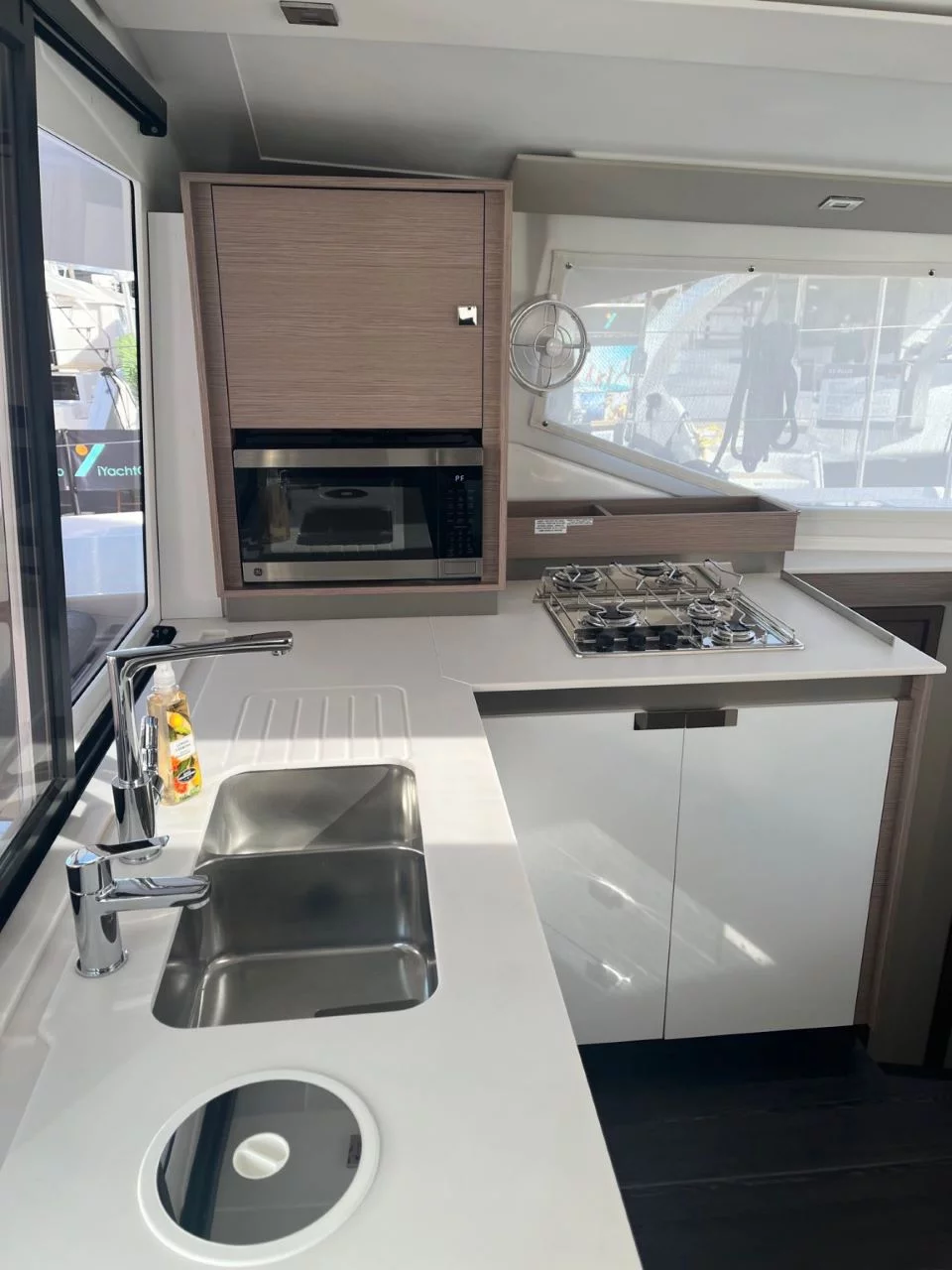 Fountaine Pajot Isla 40 - 3 cab. (Scarlet Ibis)  - 6