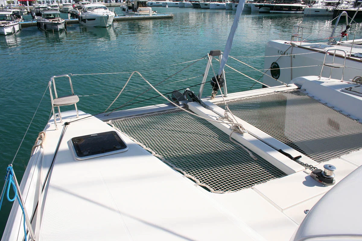 Lagoon 42 - 4 + 2 cab. (Seaside dreams)  - 12