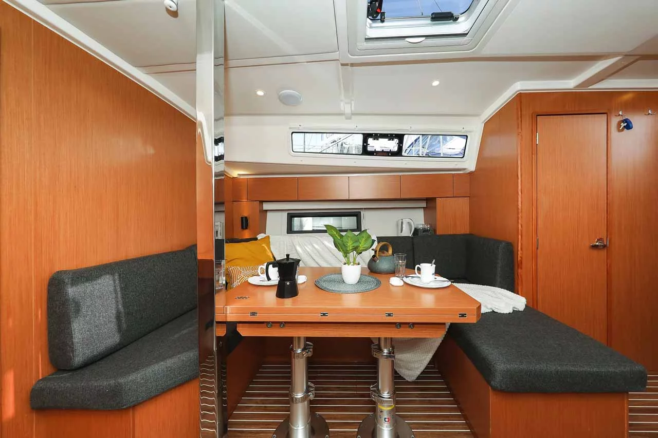 Bavaria C42 (RUMBA)  - 11