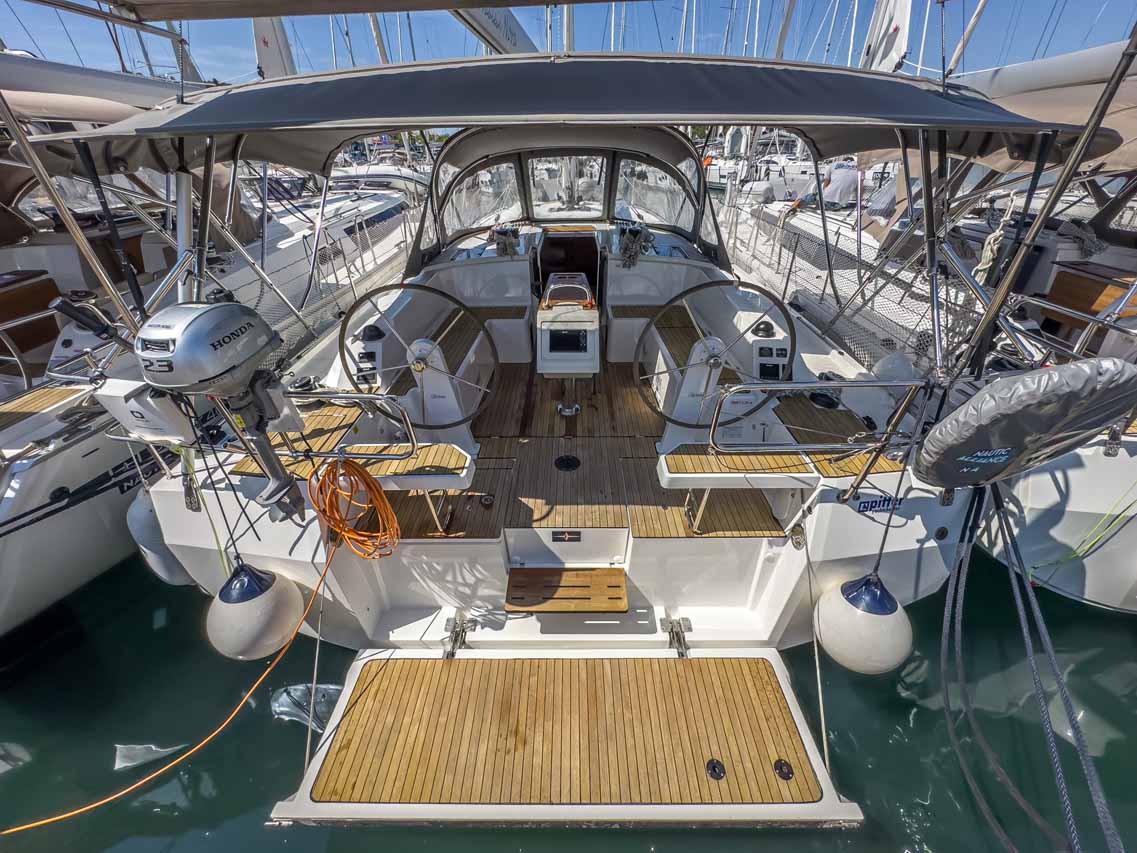 Photo #3 - Bavaria C42 (Fräulein Nora) in Pula - 37393