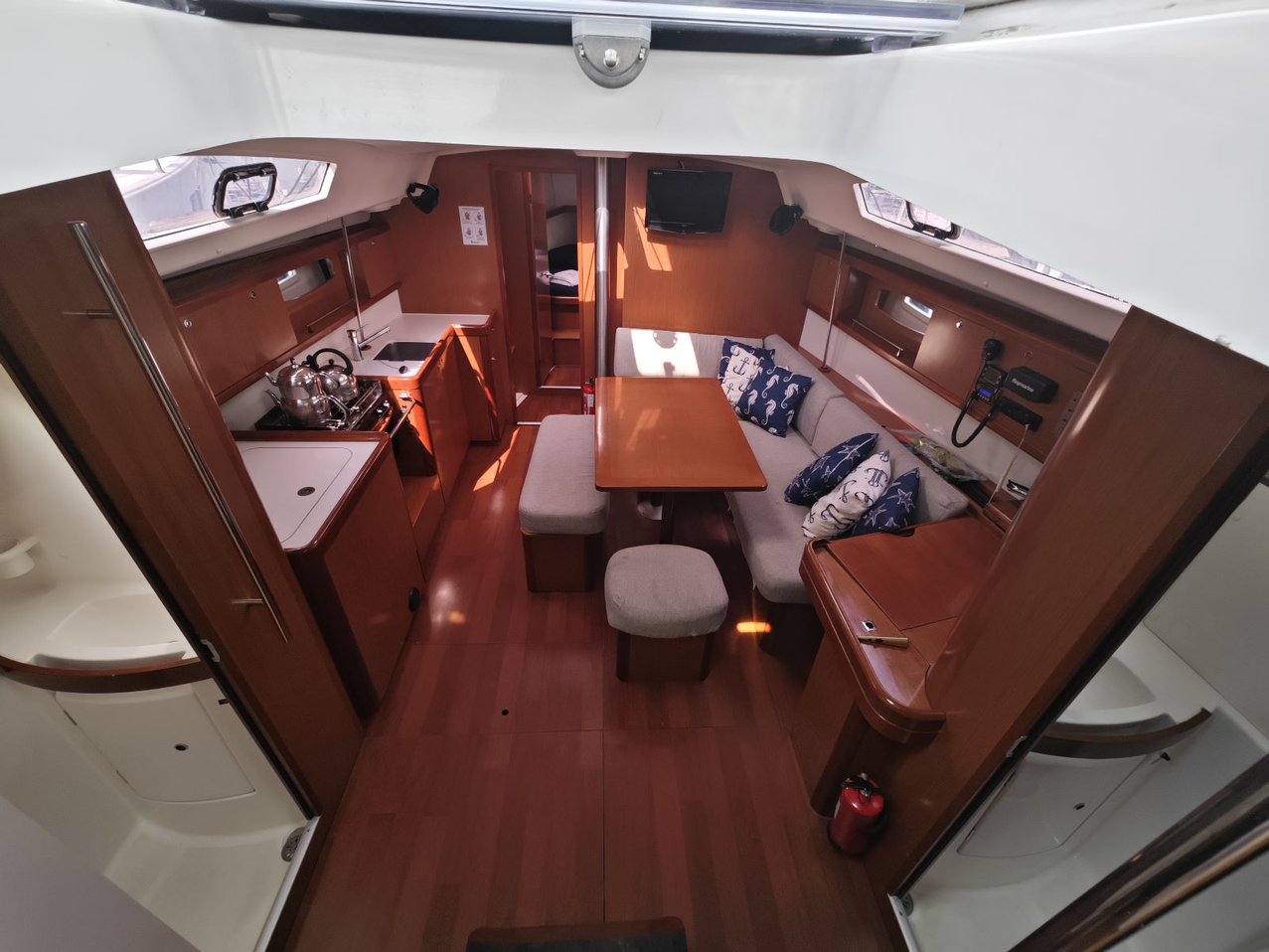 Photo #7 - Oceanis 43 Family - 4 cab. (Lilium) in Fethiye - 37444