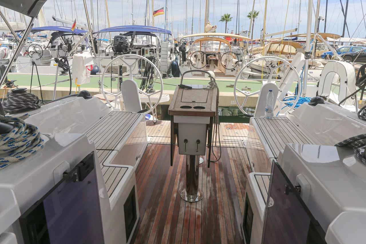 Bavaria C38 (Cloud Rider)  - 4