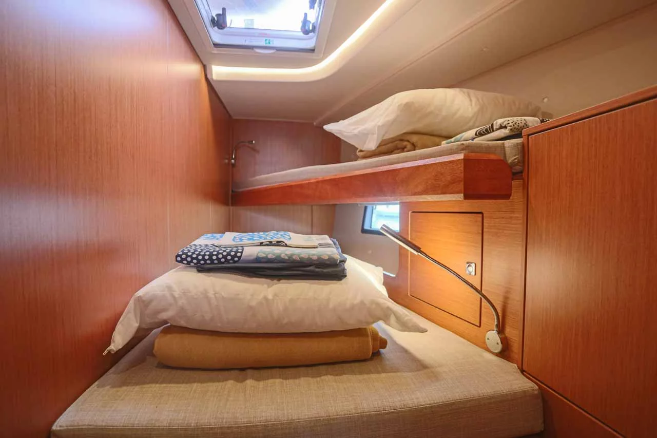 Bavaria C45 - 4 cab. (Black Velvet)  - 15