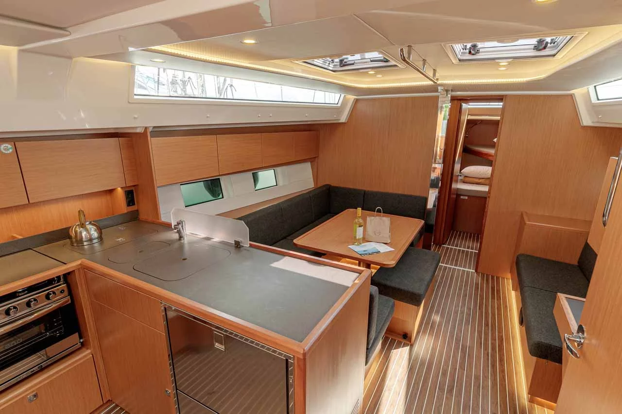 Bavaria C45 - 4 cab. (Kayleigh)  - 9