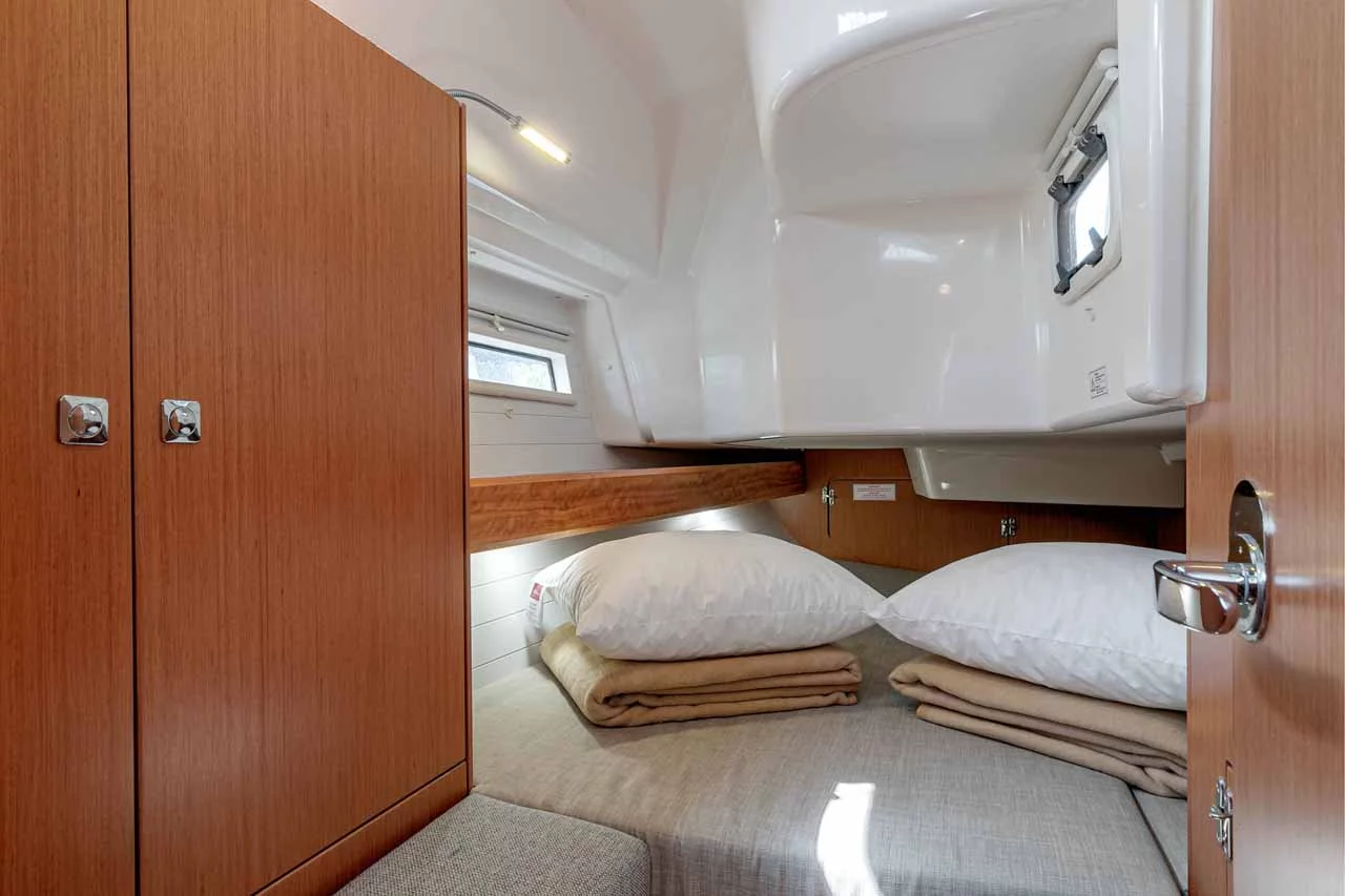 Bavaria Cruiser 34 (Galway Girl)  - 15