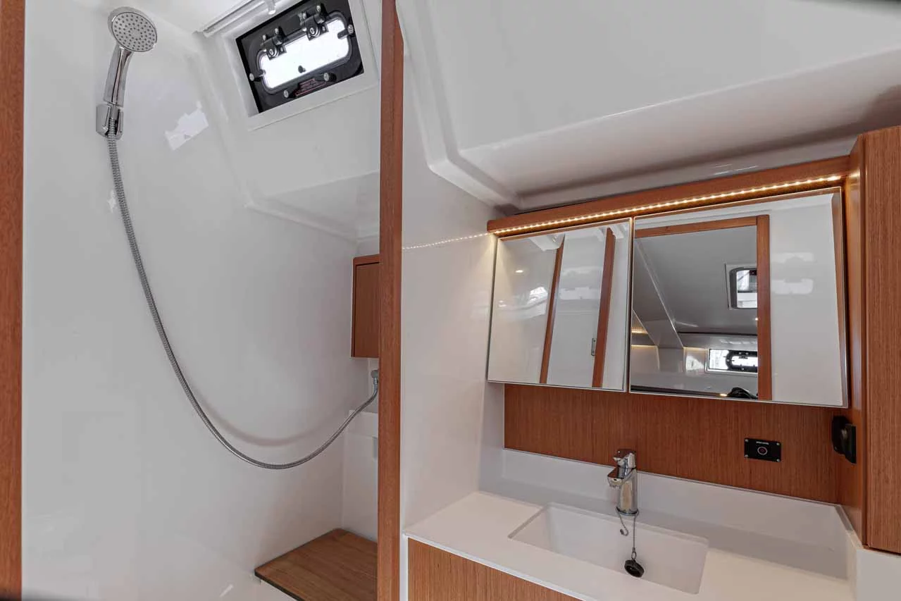 Bavaria C45 - 4 cab. (Deep Blue)  - 19