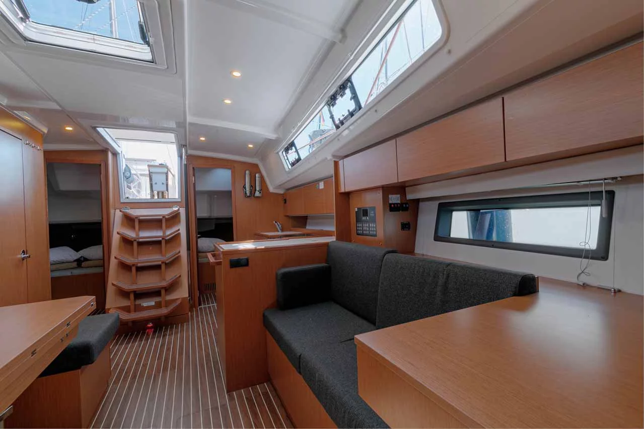 Bavaria C42 (Ironic)  - 14