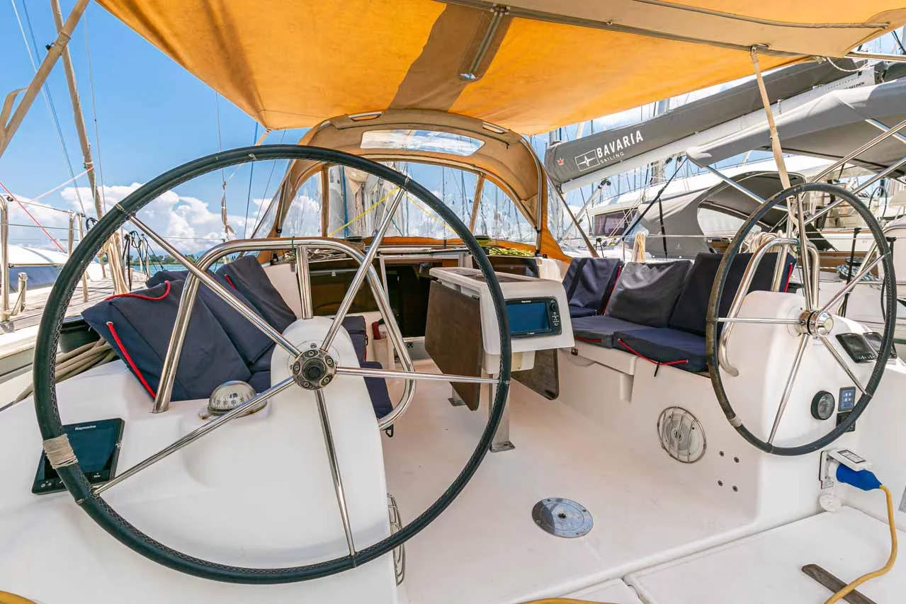 Dufour 350 GL (Wave)  - 4