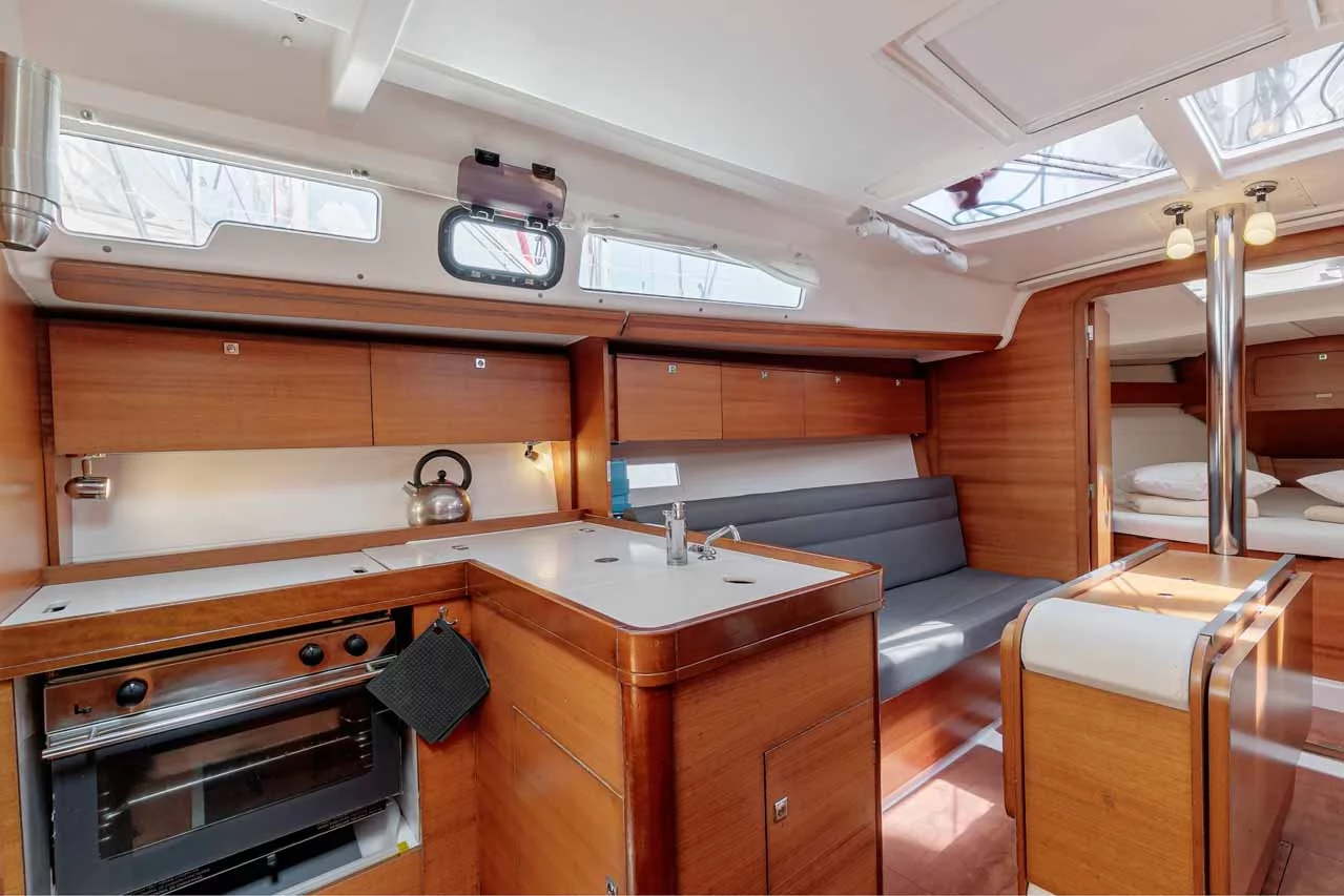 Dufour 350 GL (Wave)  - 6