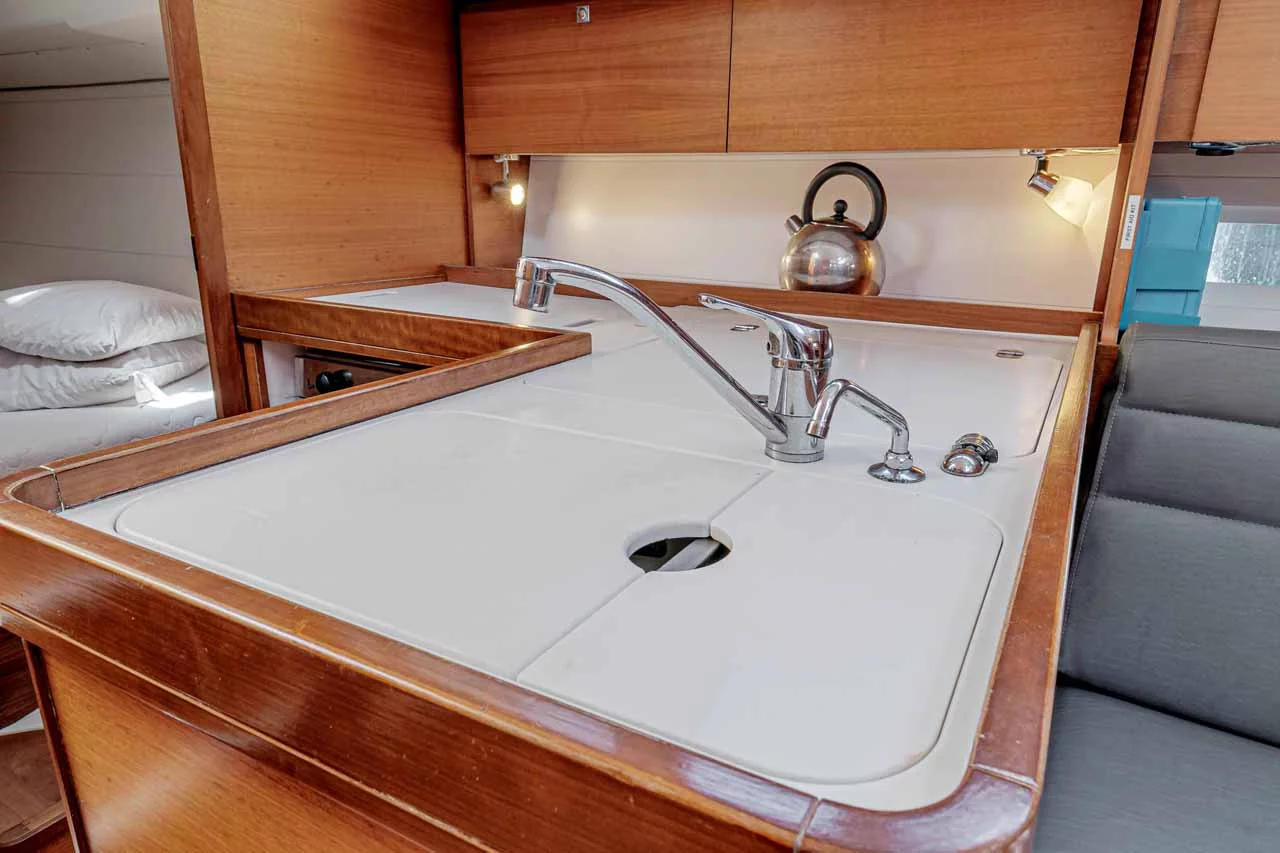 Dufour 350 GL (Wave)  - 7