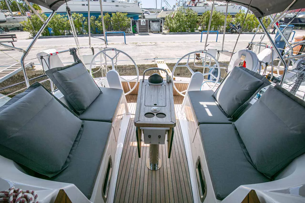 Bavaria Cruiser 34 (Moonrise)  - 9
