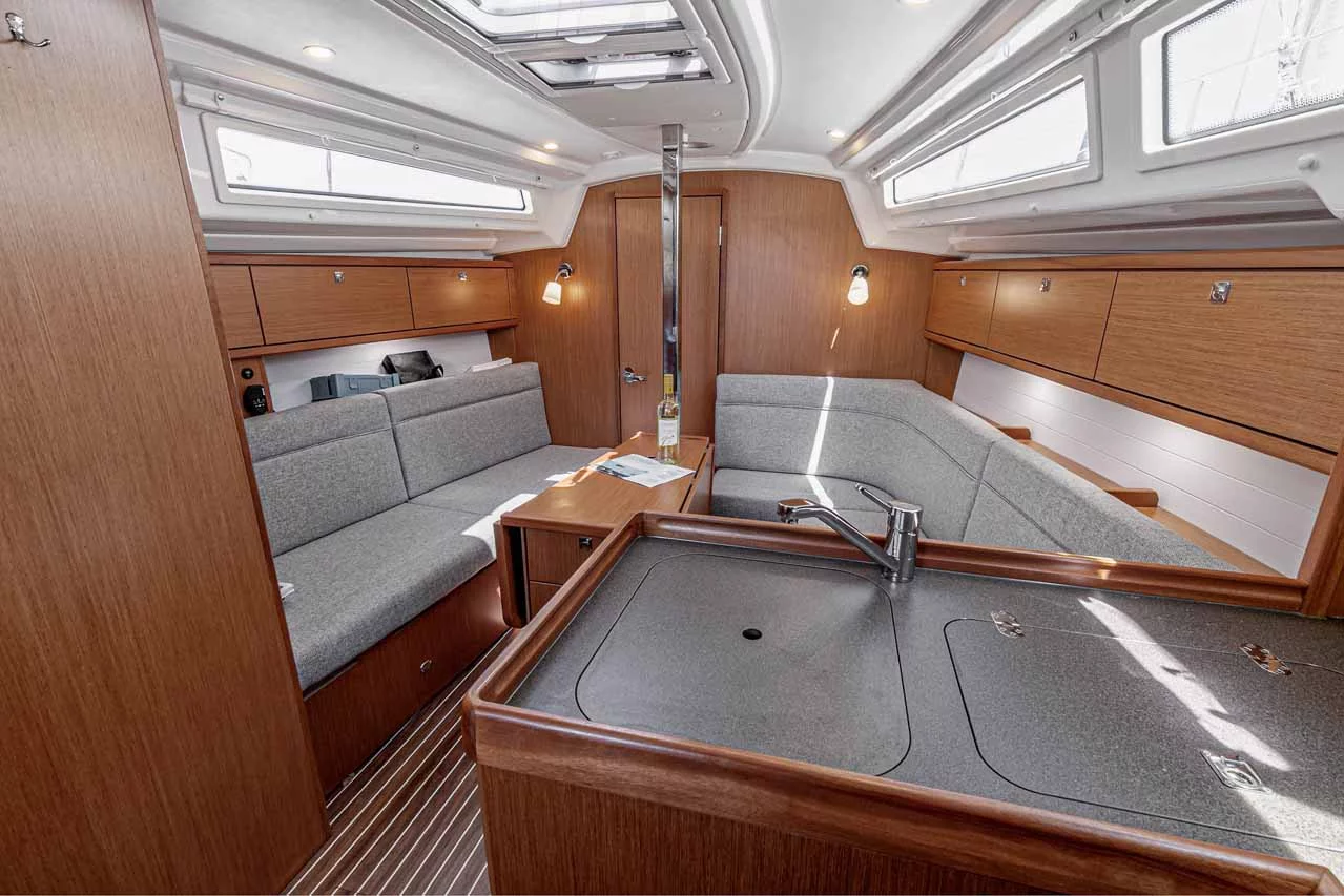 Bavaria Cruiser 34 (Moonrise)  - 10