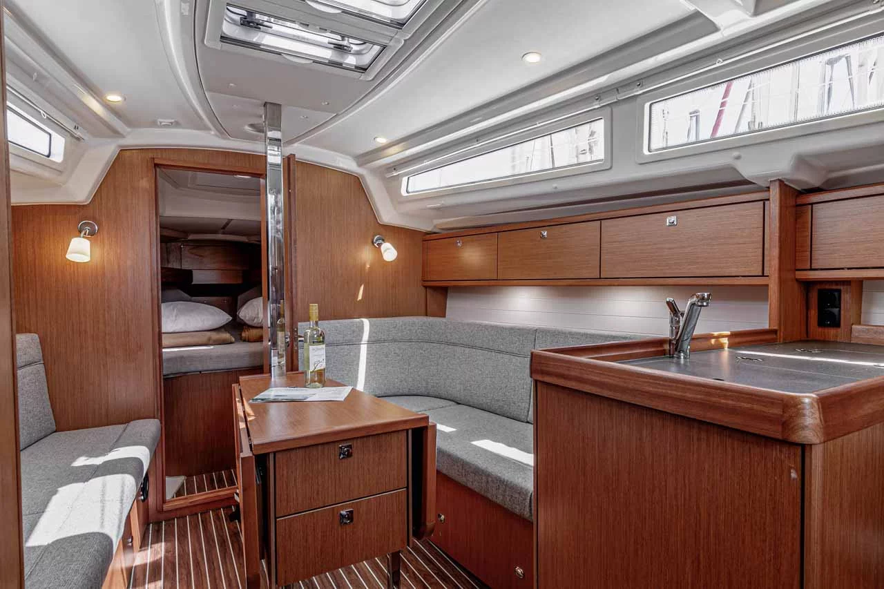 Bavaria Cruiser 34 (Moonrise)  - 11