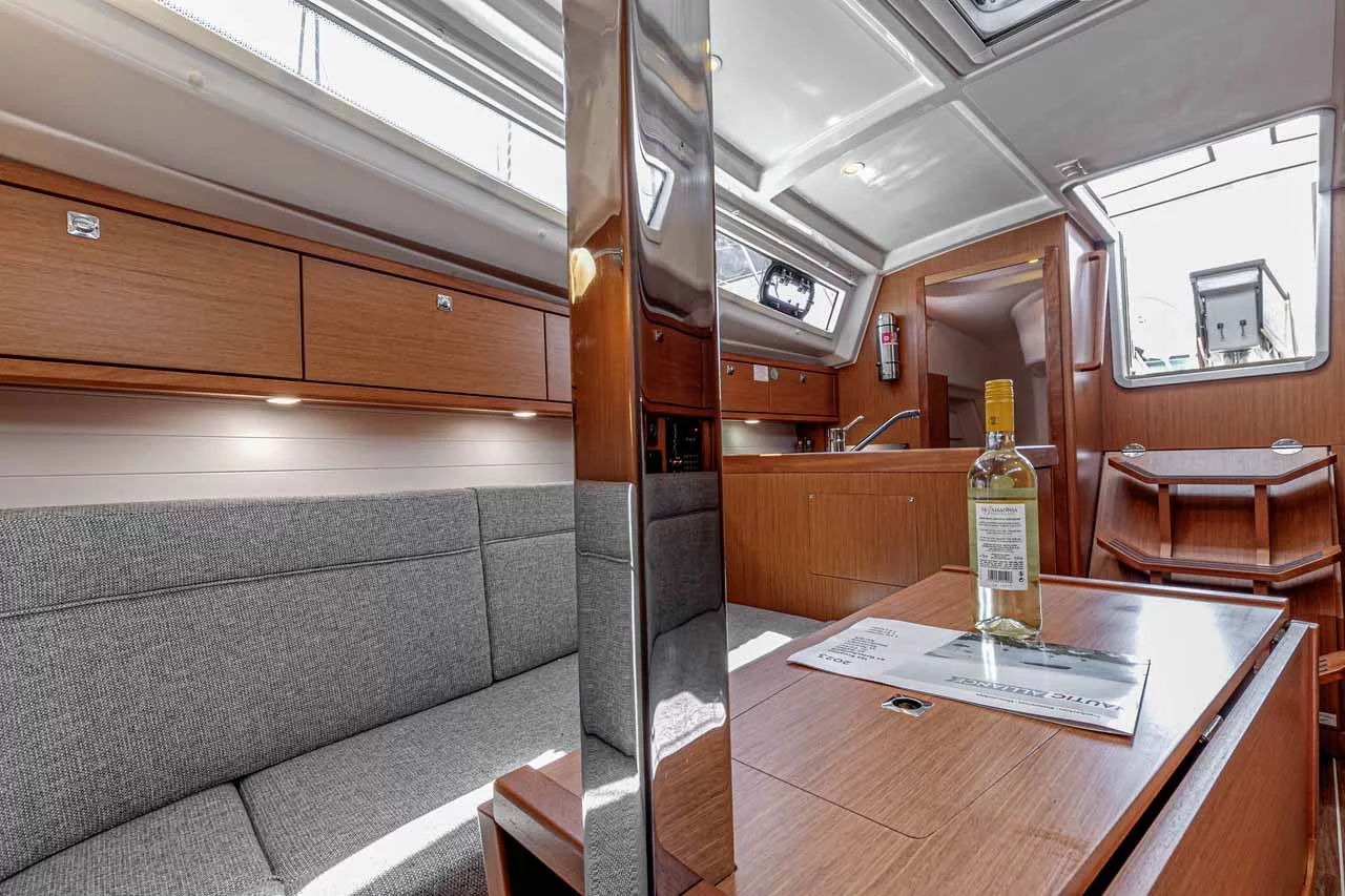 Bavaria Cruiser 34 (Moonrise)  - 12