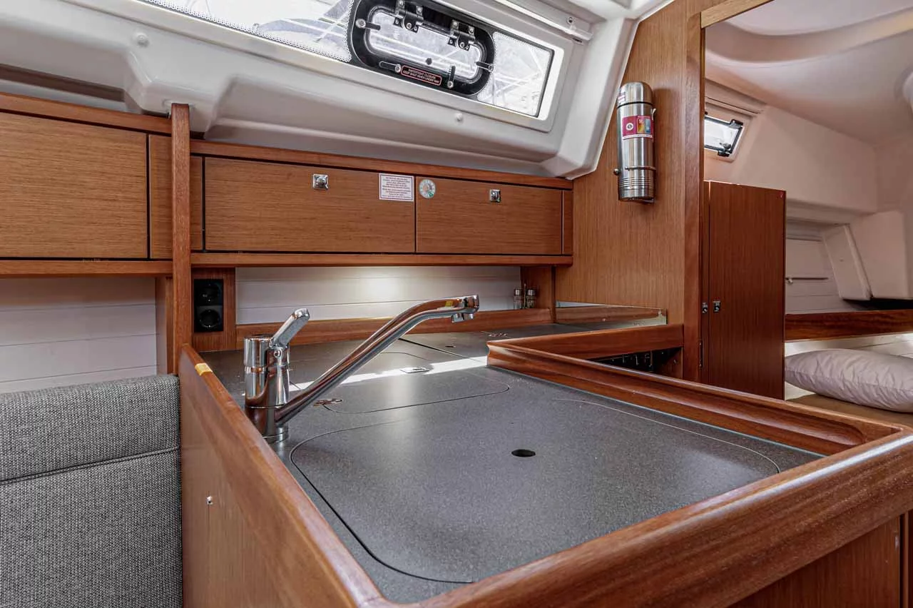 Bavaria Cruiser 34 (Moonrise)  - 15