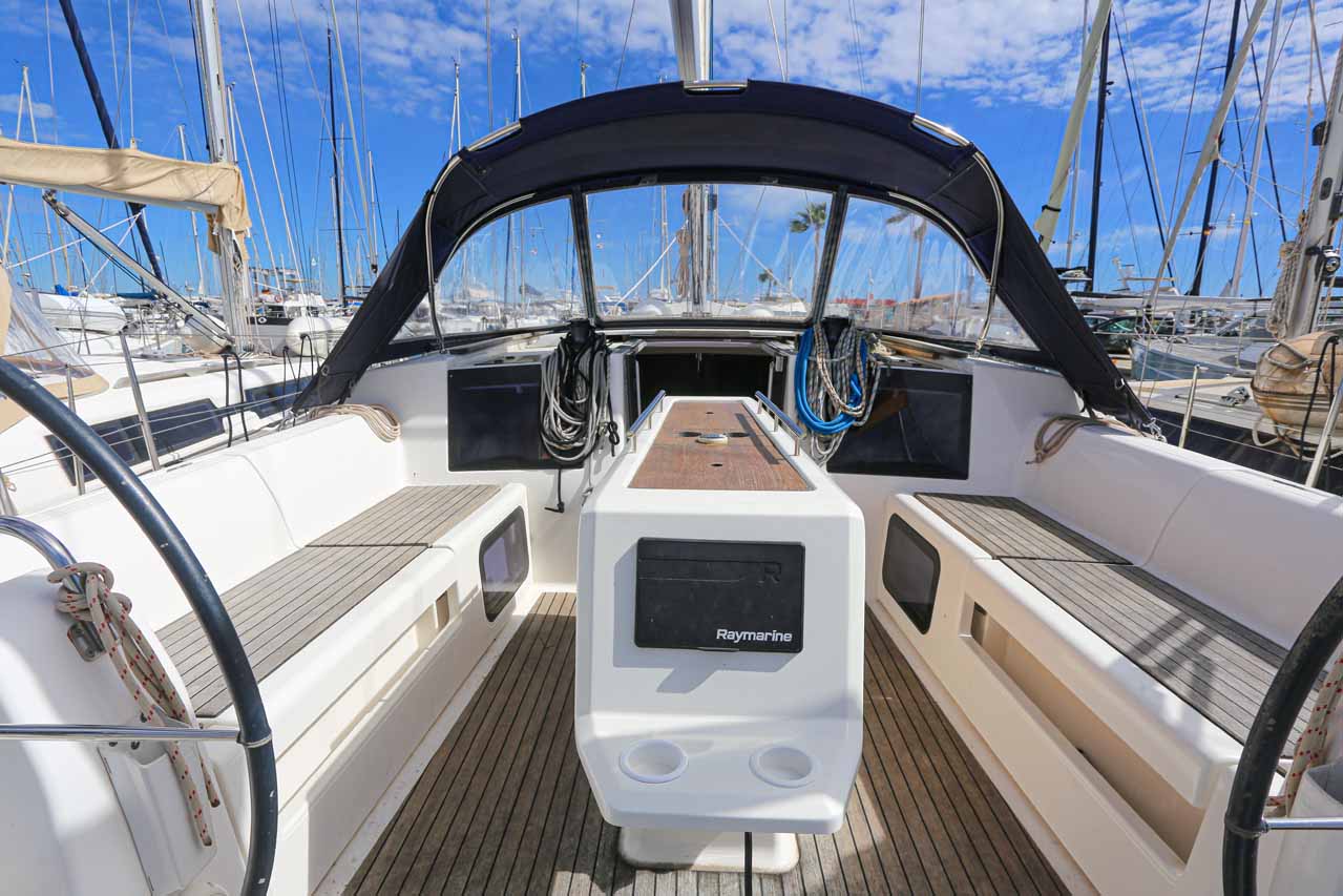 Photo #3 - Dufour 412 (Blue Sky) en Marina dell'Isola - 37513