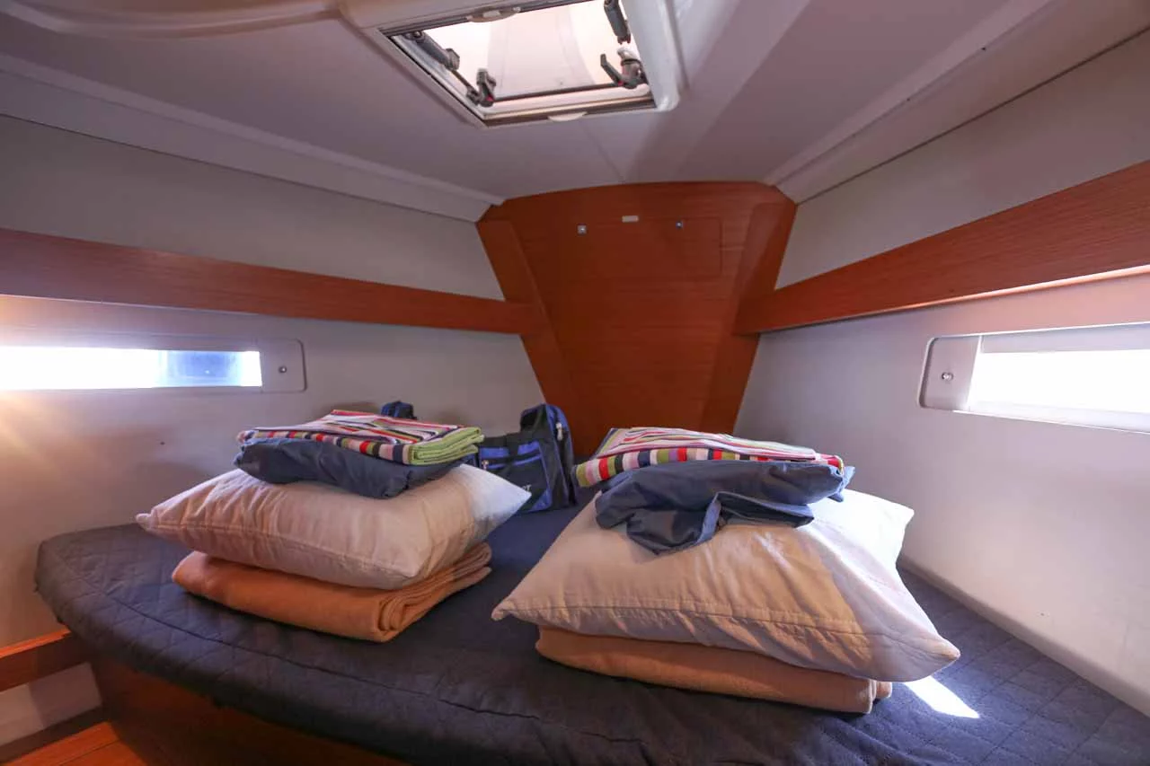 Dufour 412 (Blue Sky)  - 9