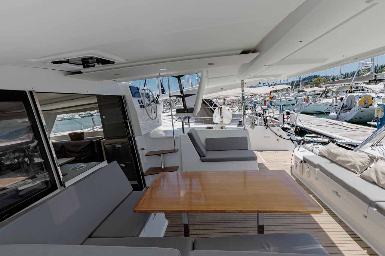 Photo #8 - Fountaine Pajot Lucia 40 - 4 cab. (Servus) en Corfou - 37515