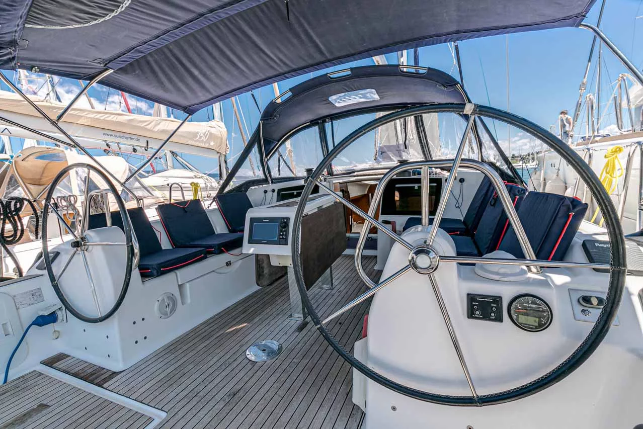 Dufour 382 GL (So What)  - 6