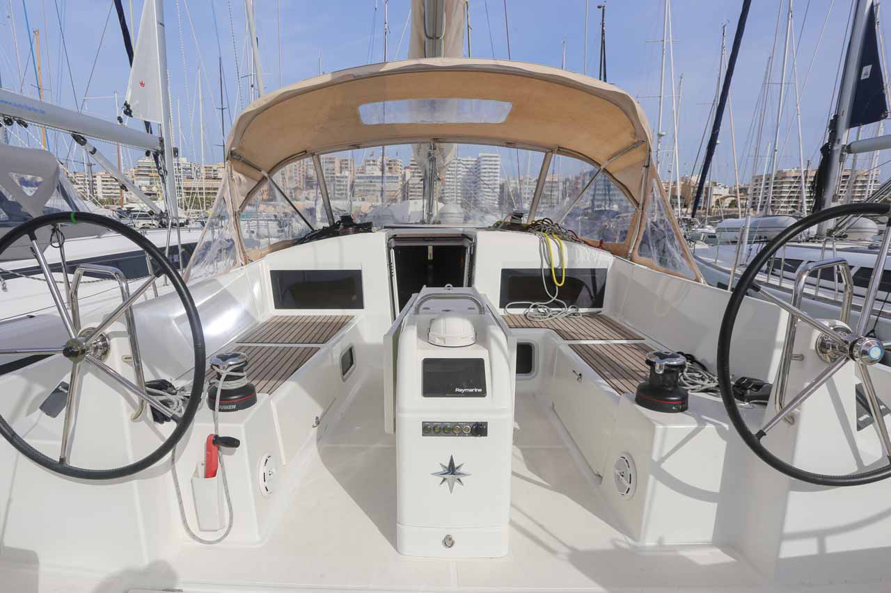 Photo #4 - Sun Odyssey 440 (Lazy River) in Palma - 37525