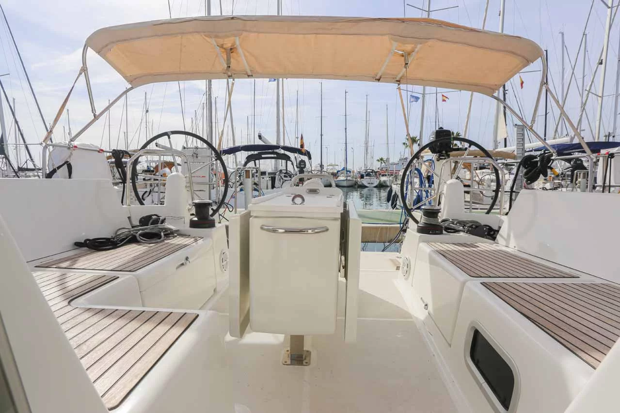 Sun Odyssey 440 (Lazy River)  - 4