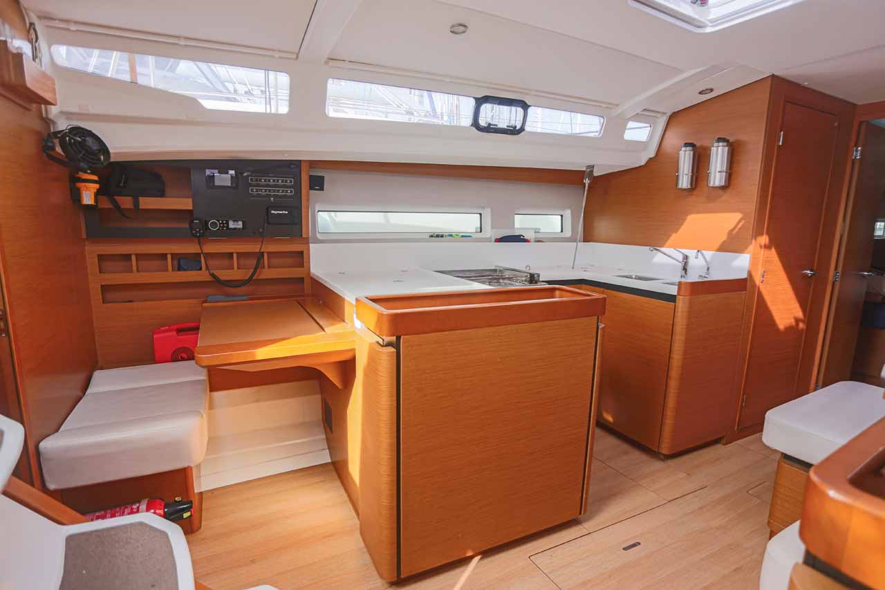 Photo #9 - Sun Odyssey 440 (Lazy River) in Palma - 37525