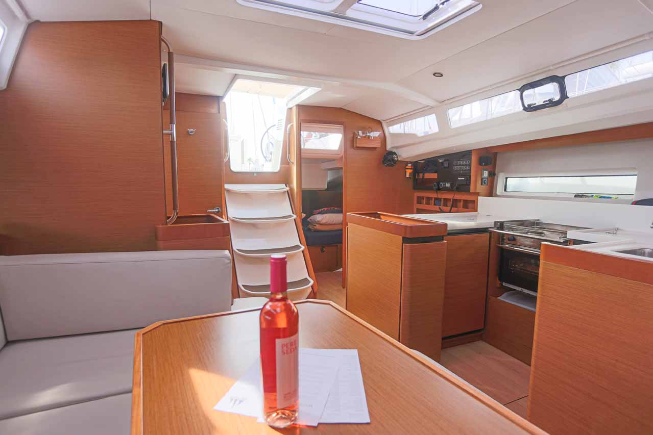 Photo #11 - Sun Odyssey 440 (Lazy River) in Palma - 37525