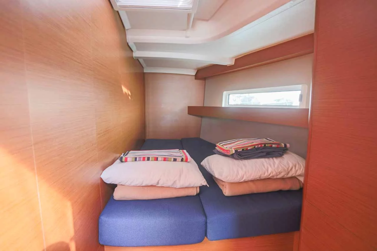 Sun Odyssey 440 (Lazy River)  - 12