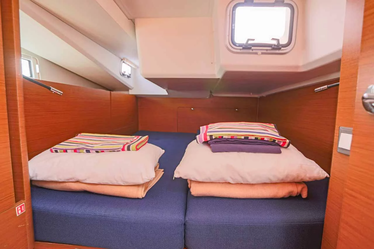 Sun Odyssey 440 (Lazy River)  - 13