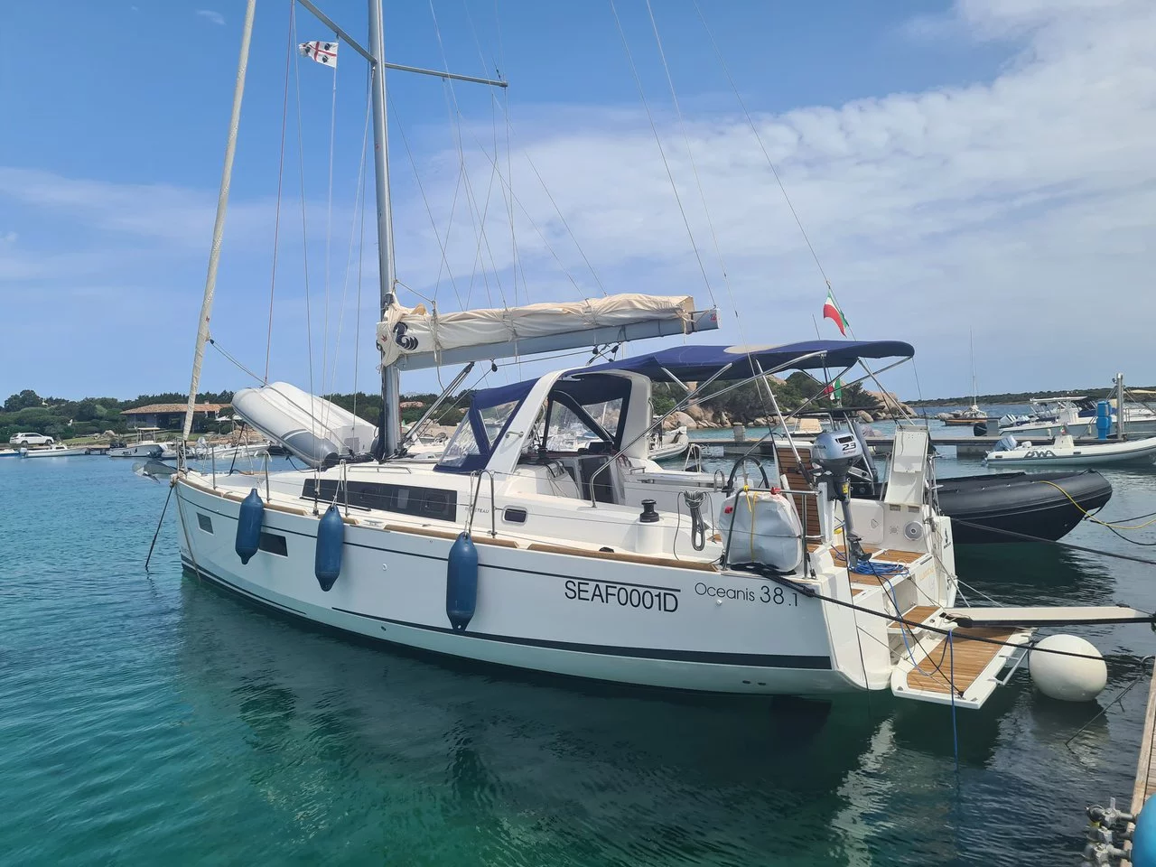 Oceanis 38.1 (Illuminating)  - 0