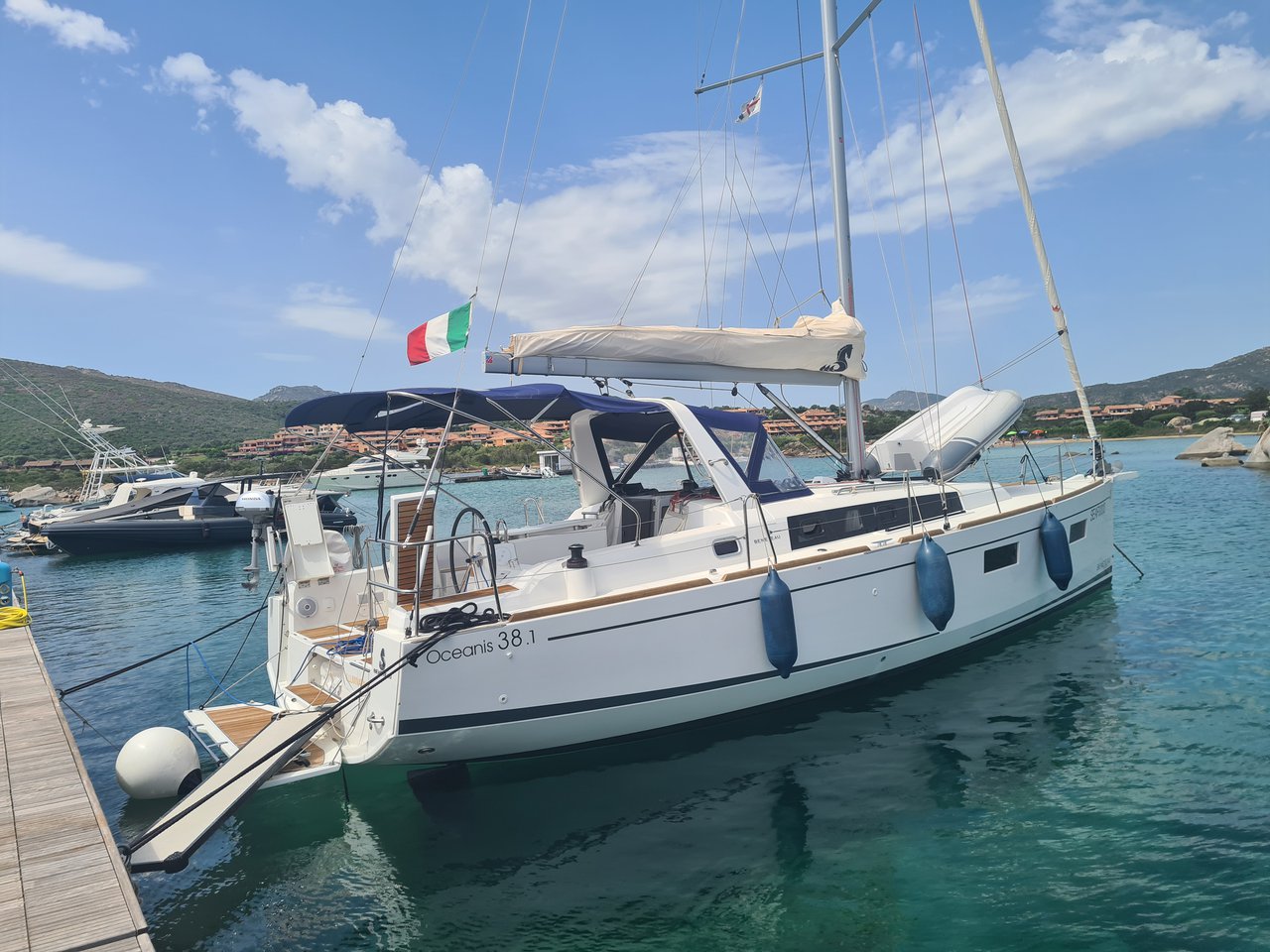 Photo #3 - Oceanis 38.1 (Illuminating) en Marina dell'Isola - 37535