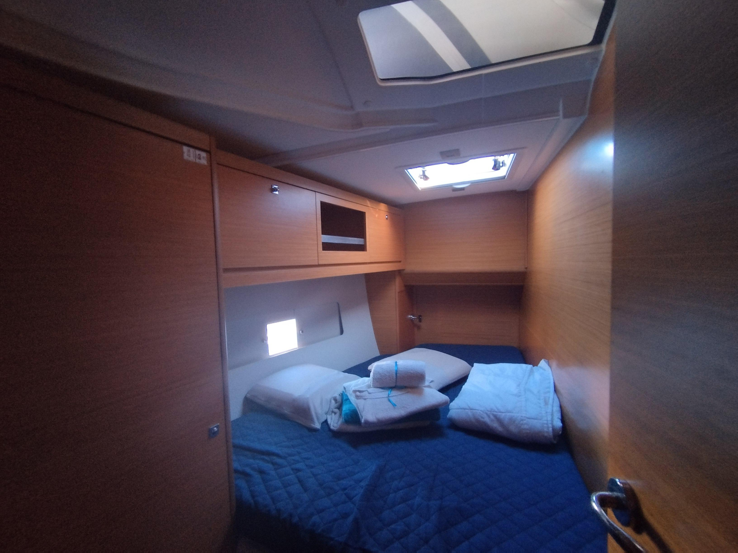 Photo #17 - Dufour 470 - 5 + 1 cab. (Weasley) en Portisco - 37568