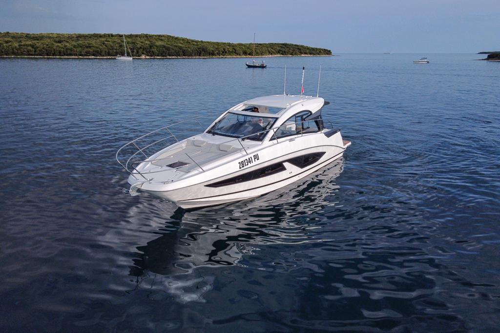 Photo #1 - Gran Turismo 36 (Gran Turismo 36) in Rovinj - 37576