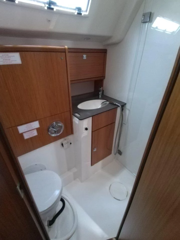 Bavaria 51 Cruiser (Gin Tonic)  - 38
