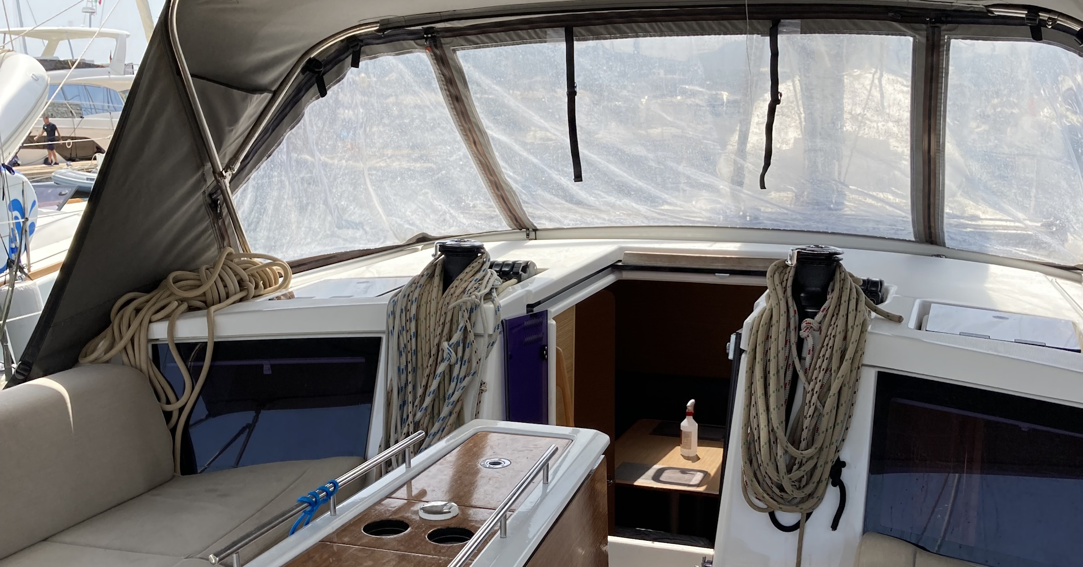 Photo #6 - Dufour 430 (Hermione) en Portisco - 37595